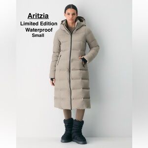 Aritzia Super Puff 2O Waterproof Parka long rainstop Size small Taupe/neutral⭐️